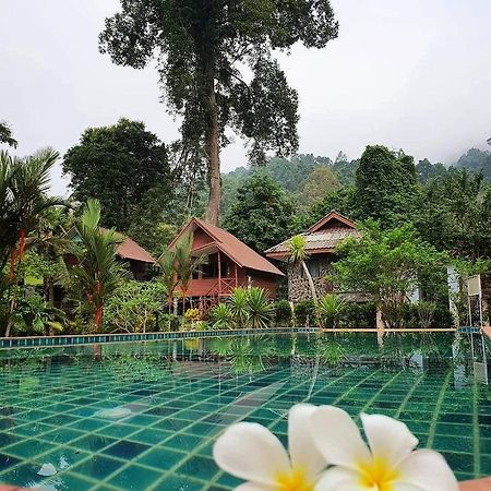 Malulee Khaosok Resort Khao Sok National Park ภายนอก รูปภาพ