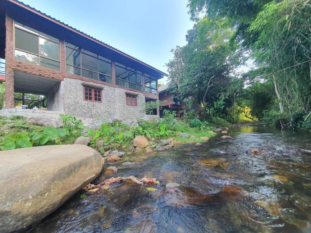 Malulee Khaosok Resort Khao Sok National Park ภายนอก รูปภาพ